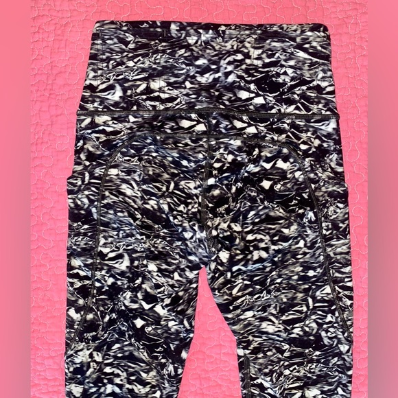 Lululemon Leggings - Picture 10 of 11